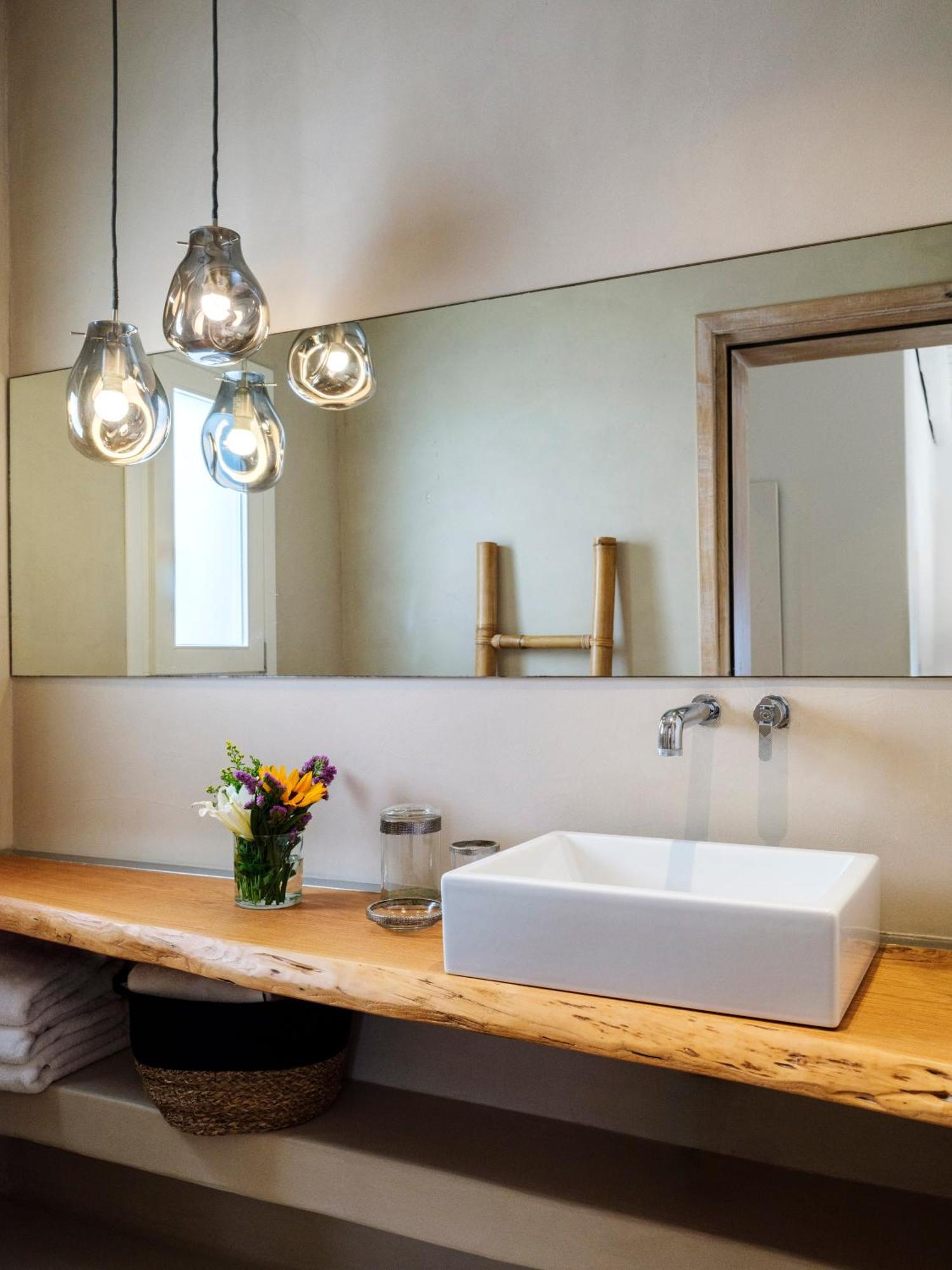 V&V Guest House - Luxury Suites Ornos  Esterno foto