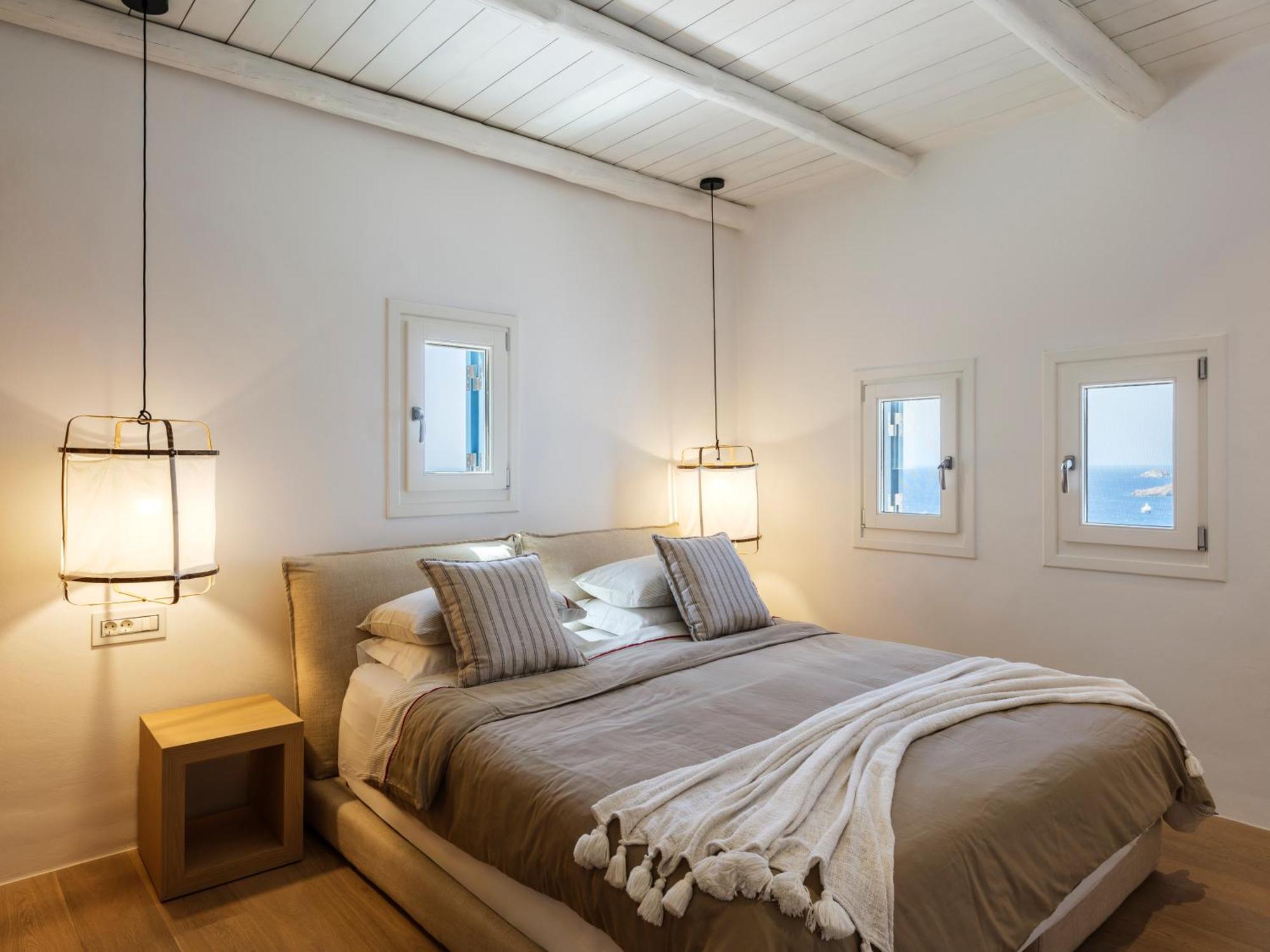 V&V Guest House - Luxury Suites Ornos  Esterno foto