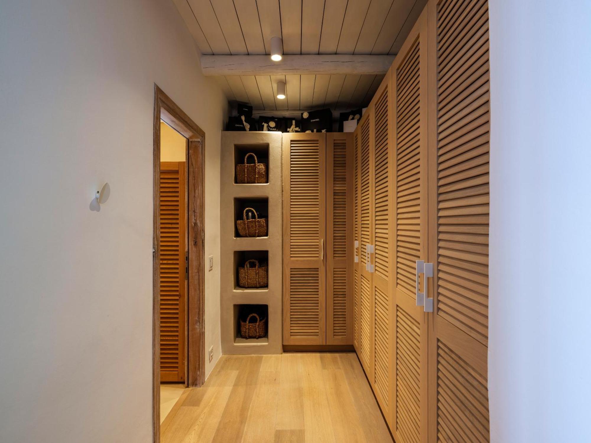 V&V Guest House - Luxury Suites Ornos  Esterno foto