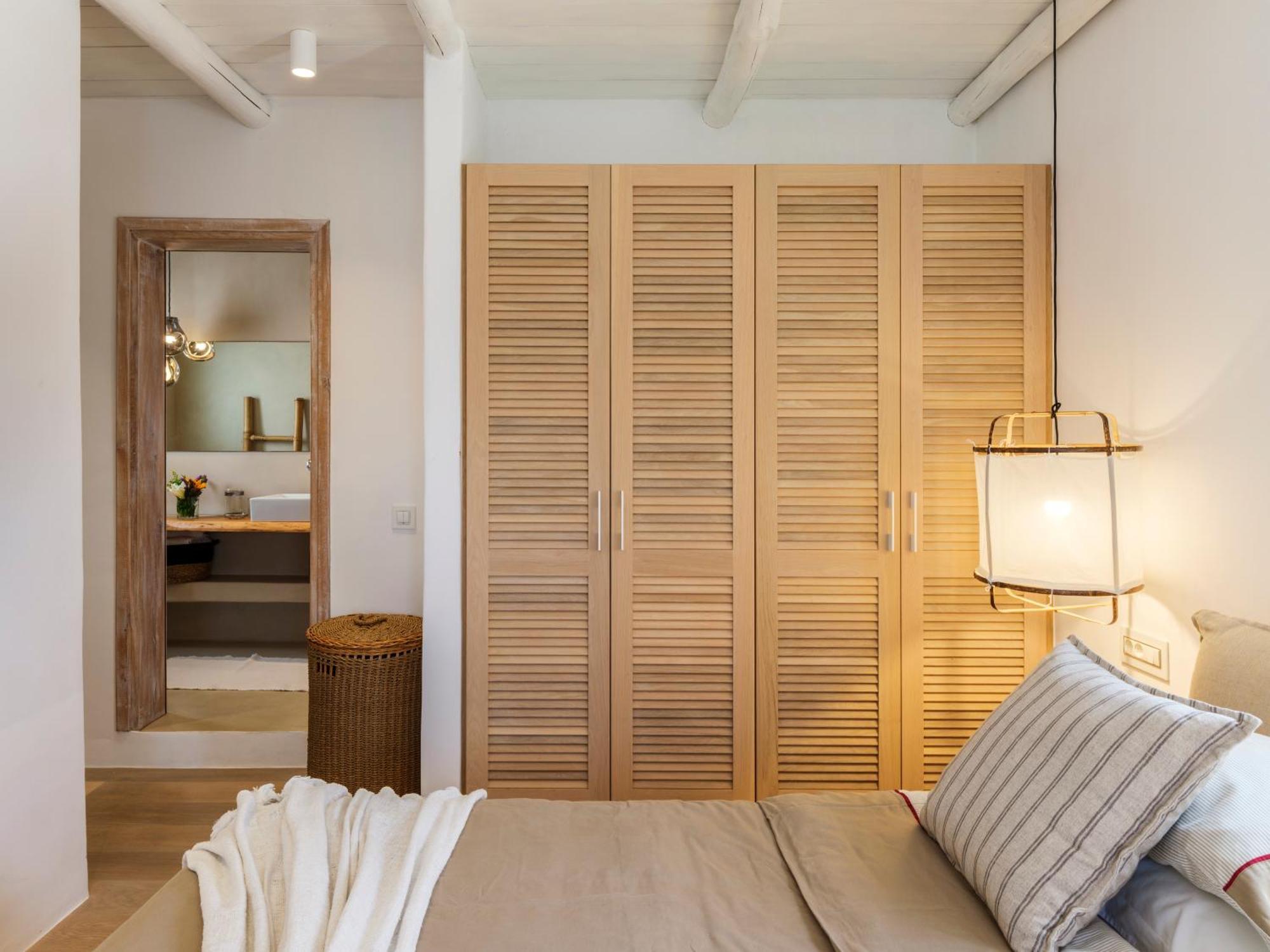 V&V Guest House - Luxury Suites Ornos  Esterno foto