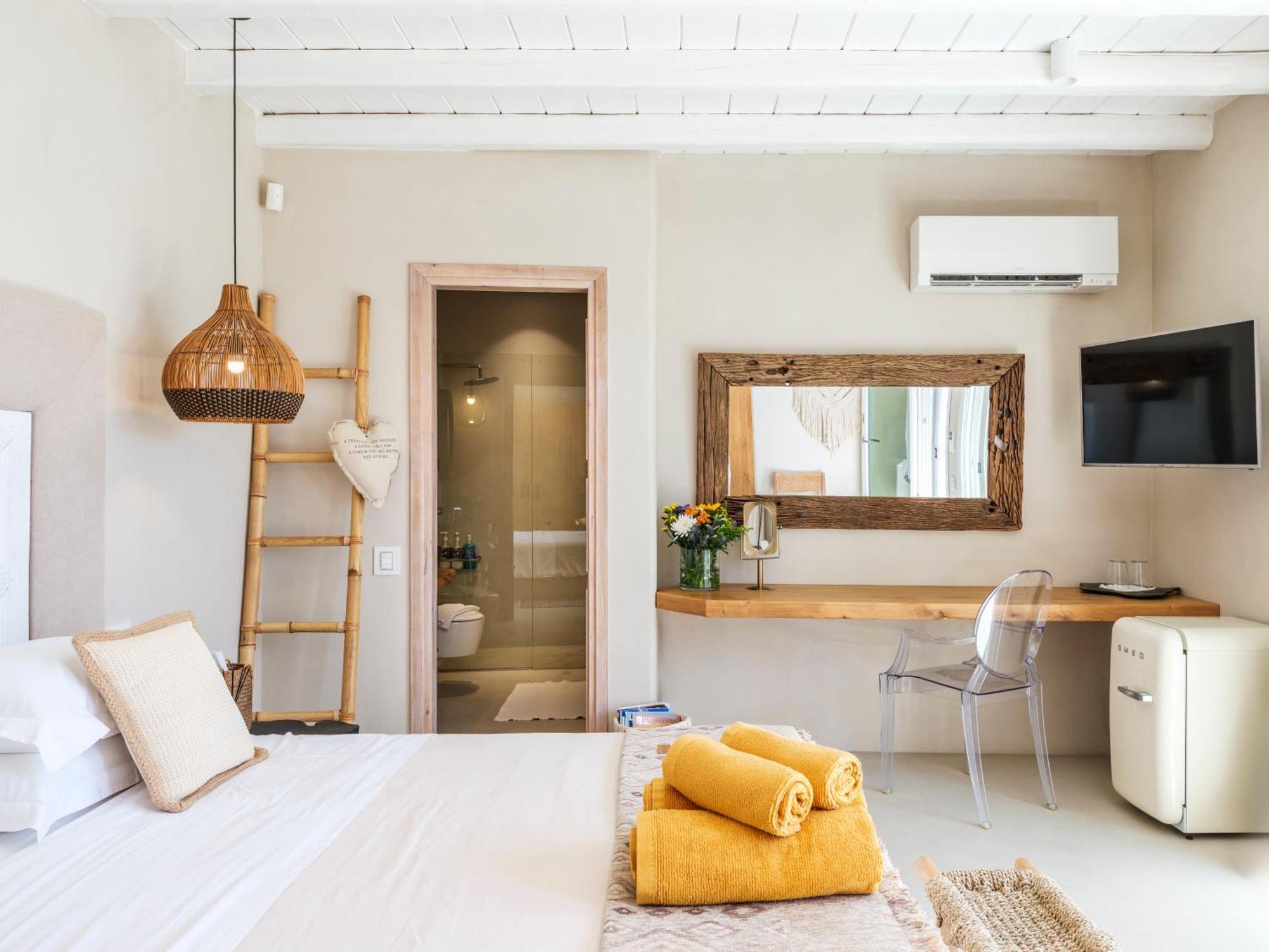V&V Guest House - Luxury Suites Ornos  Esterno foto