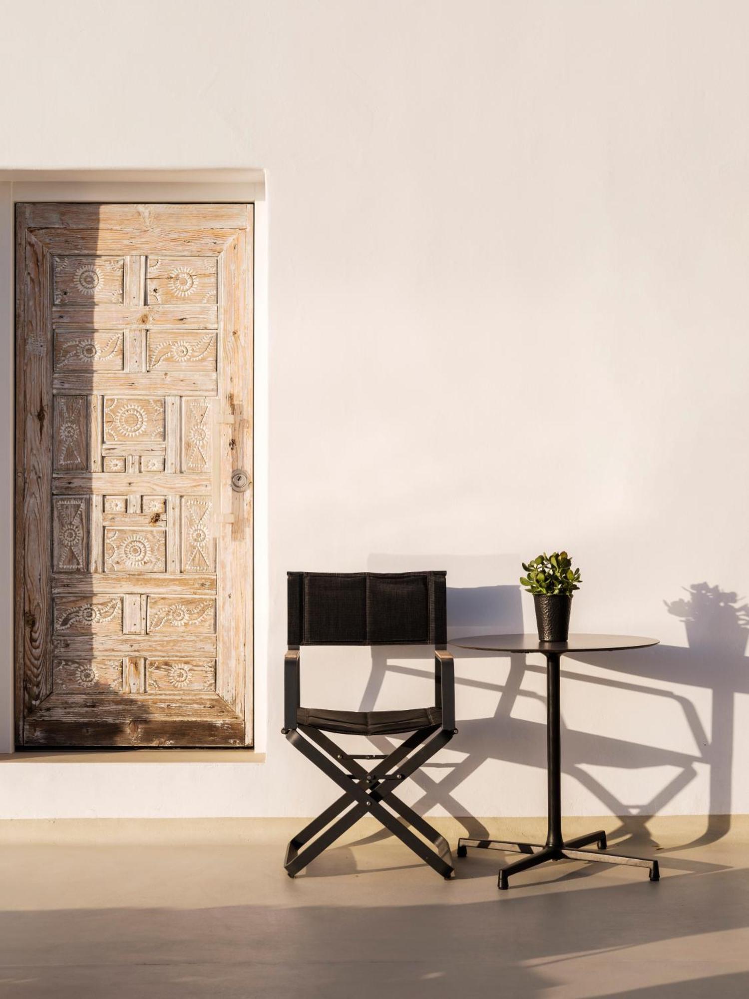 V&V Guest House - Luxury Suites Ornos  Esterno foto