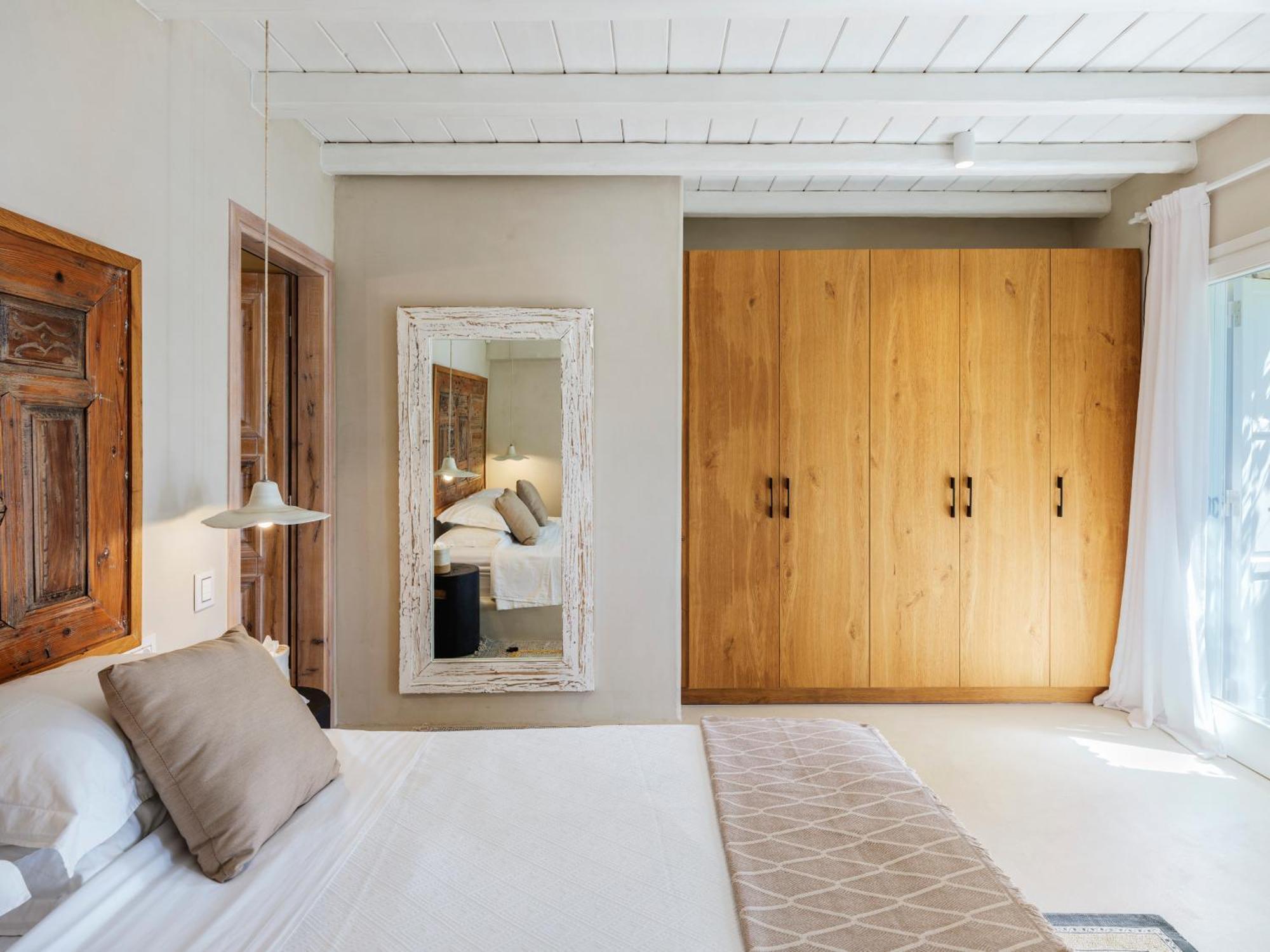 V&V Guest House - Luxury Suites Ornos  Esterno foto