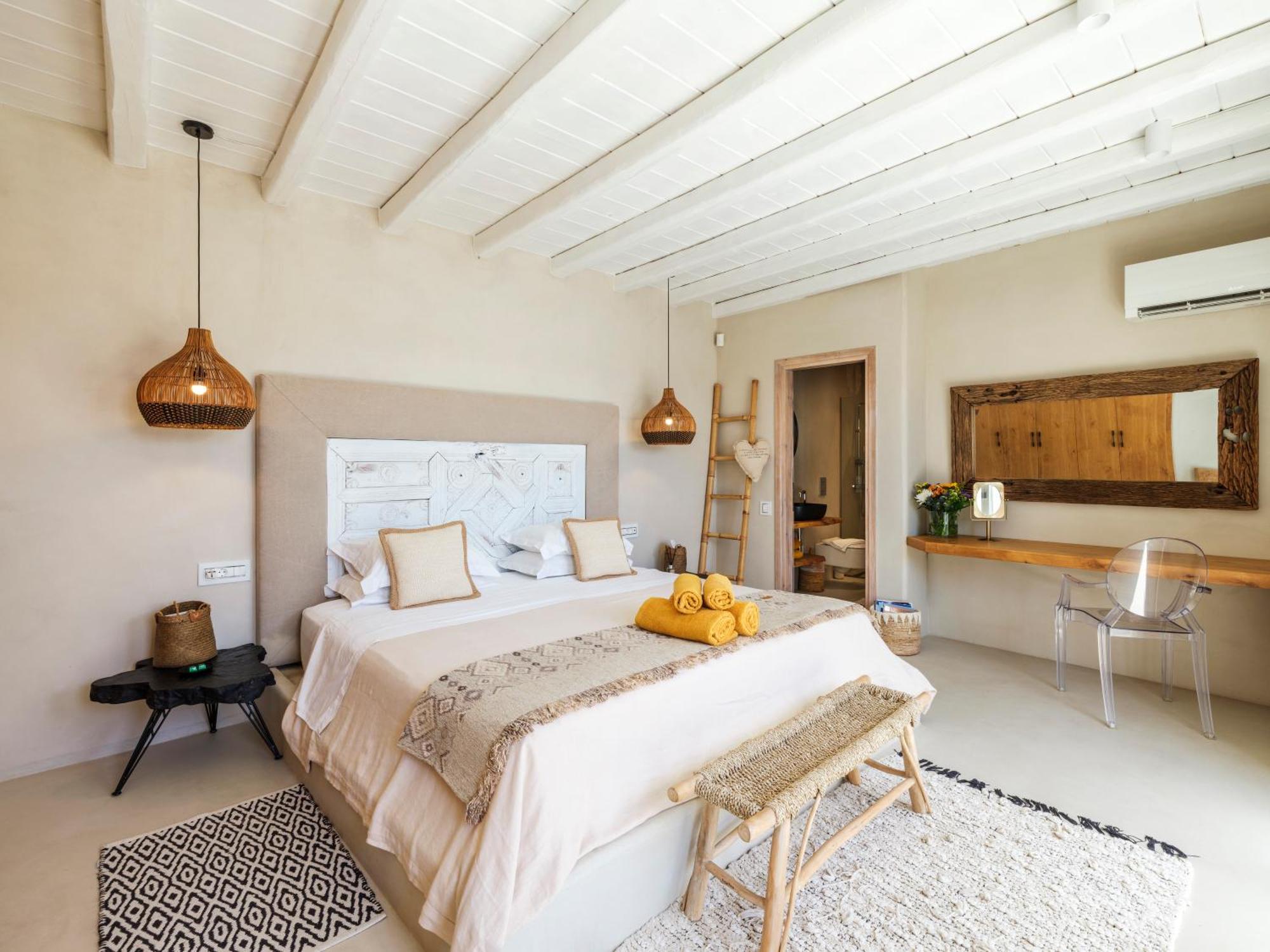 V&V Guest House - Luxury Suites Ornos  Esterno foto