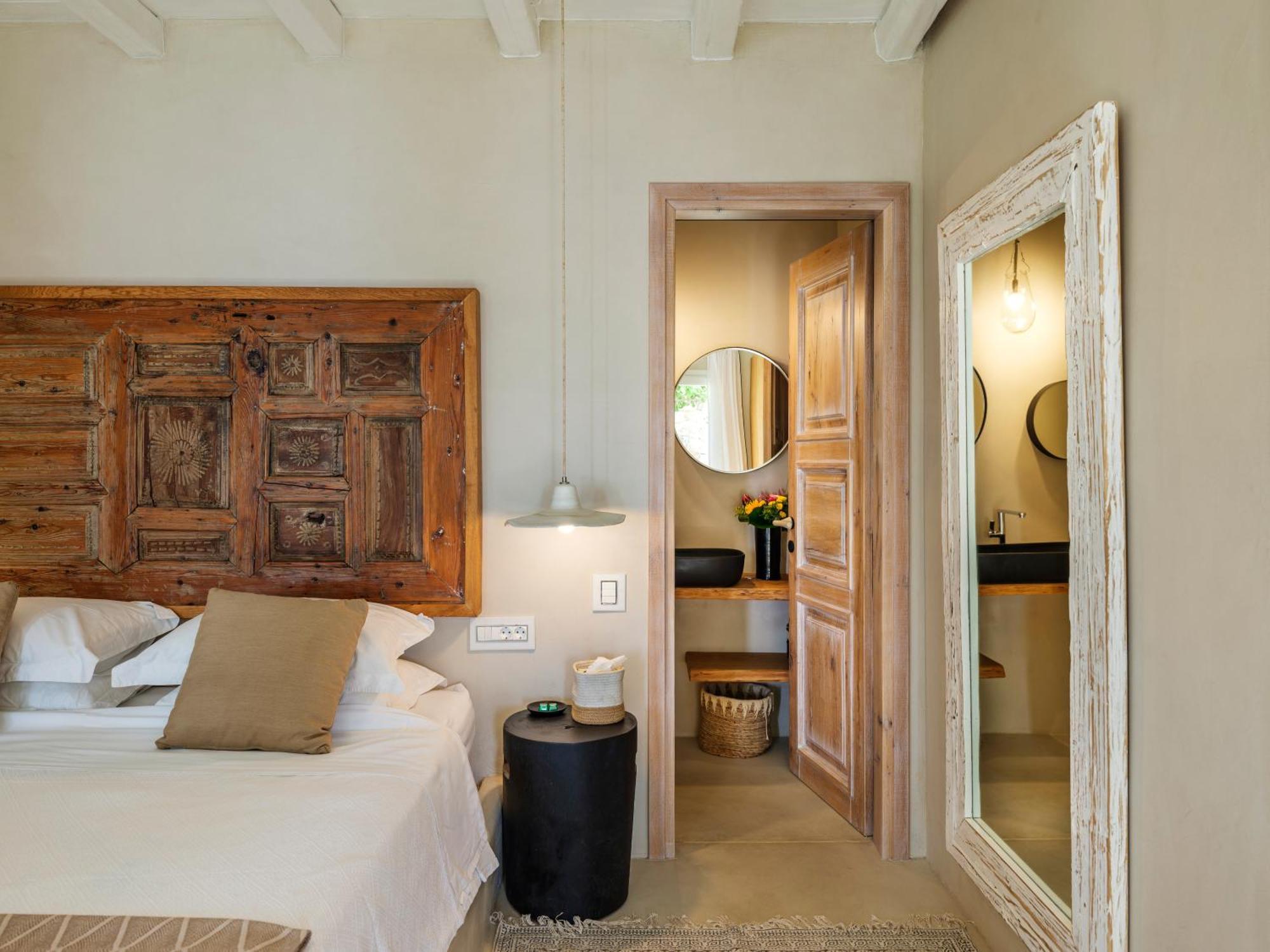 V&V Guest House - Luxury Suites Ornos  Esterno foto