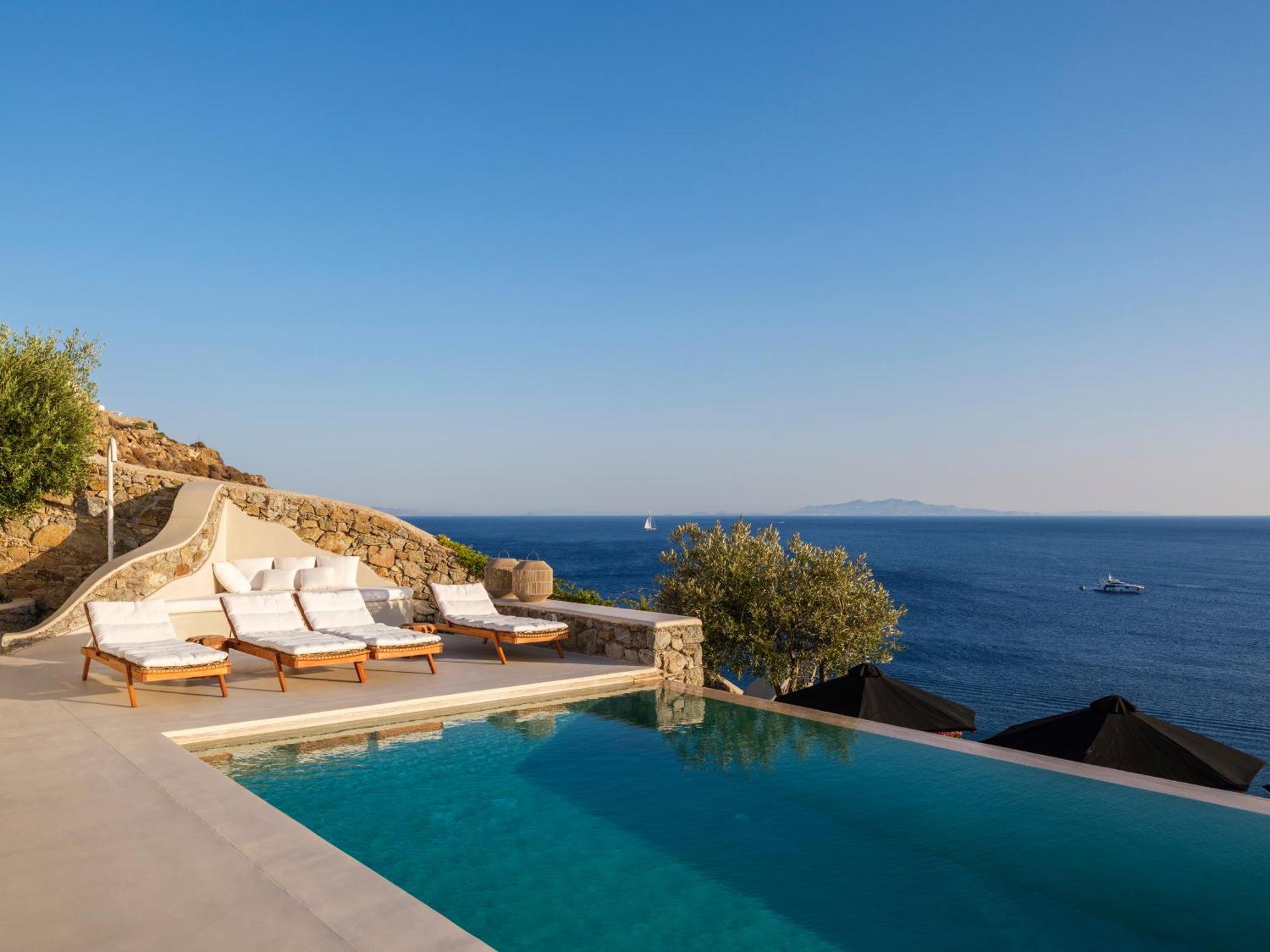 V&V Guest House - Luxury Suites Ornos  Esterno foto