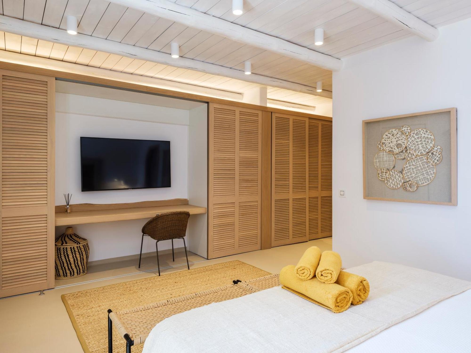 V&V Guest House - Luxury Suites Ornos  Esterno foto